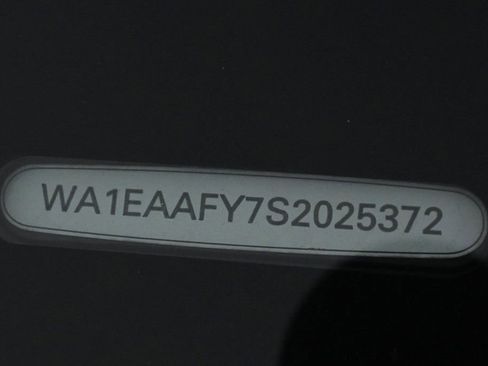 Used 2025 Audi Q5 2.0T Premium Plus w/ Premium Plus Package image 25