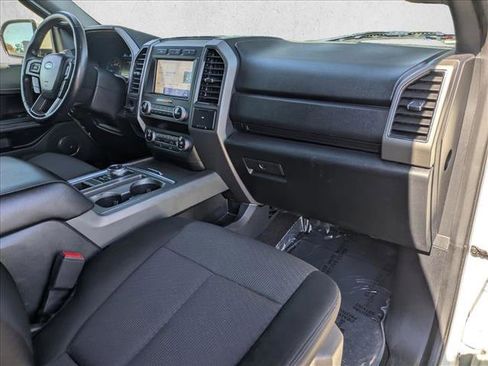 Used 2020 Ford Expedition XLT image 20