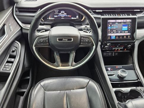 Used 2022 Jeep Grand Cherokee L Limited image 7