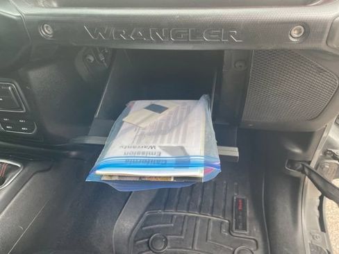 Used 2019 Jeep Wrangler Unlimited Rubicon AWD/4WD image 56