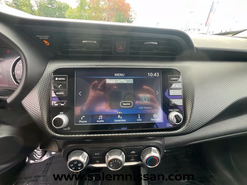 Used 2023 Nissan Kicks SV FWD image 11