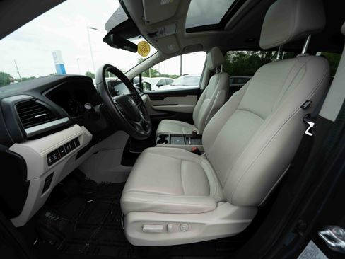 Used 2025 Honda Odyssey EX-L image 9