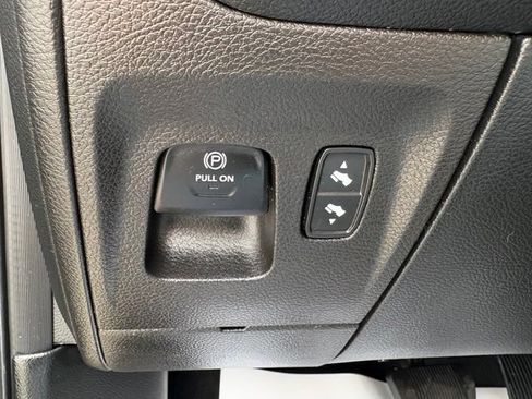 Used 2021 RAM 1500 Big Horn AWD/4WD image 25