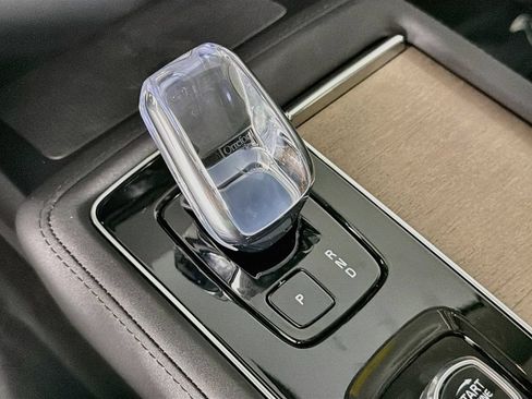 New 2026 Volvo XC90 B6 Plus w/ Protection Package AWD/4WD image 17