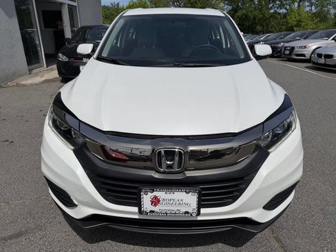 Used 2022 Honda HR-V LX image 2