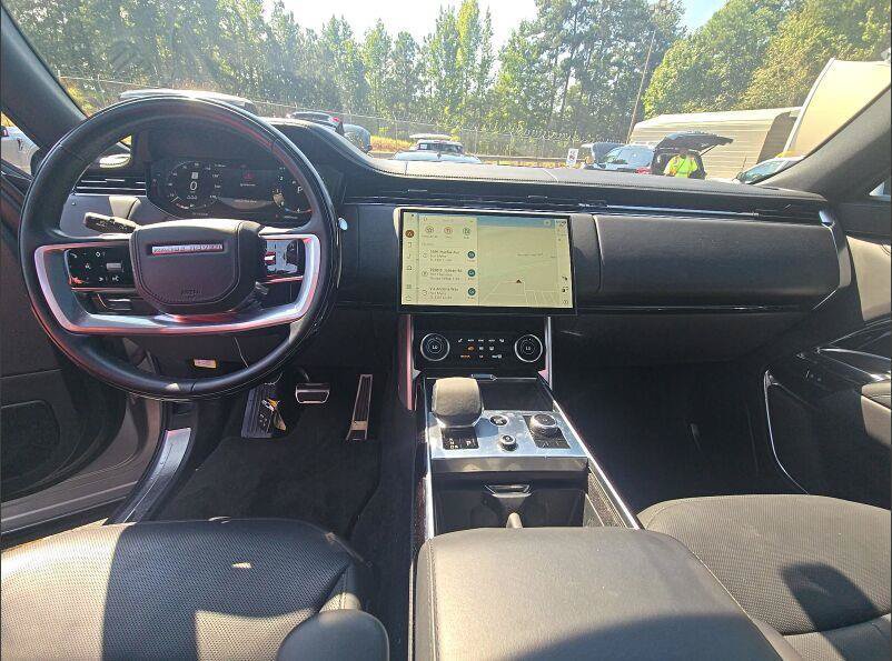 Used 2023 Land Rover Range Rover SE AWD/4WD image 7