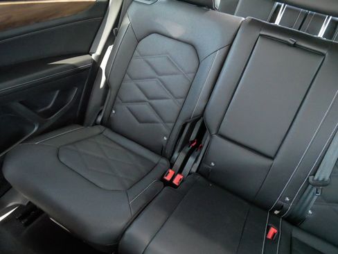 Certified 2026 Volkswagen Atlas SE AWD/4WD image 12