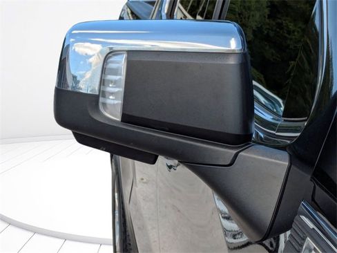 Used 2021 GMC Sierra 1500 SLT w/ SLT Premium Package image 12