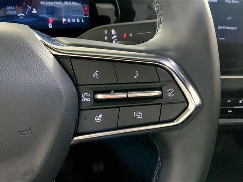 Used 2026 Chevrolet Equinox LT FWD image 19