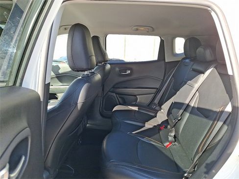 Used 2019 Jeep Compass Limited image 10