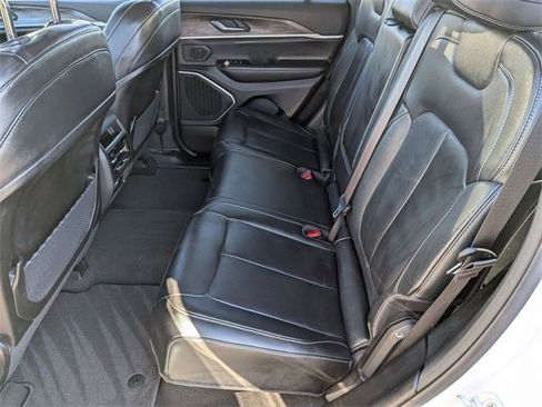 Used 2022 Jeep Grand Cherokee Limited 4xe image 27