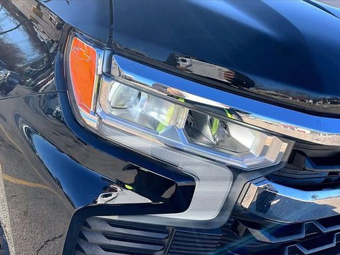 Used 2023 Chevrolet Silverado 1500 LT image 30