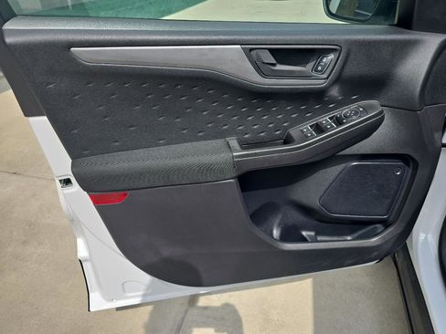 Used 2020 Ford Escape S AWD/4WD image 16