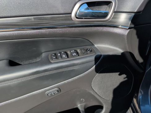 Used 2021 Jeep Grand Cherokee Limited X AWD/4WD image 17