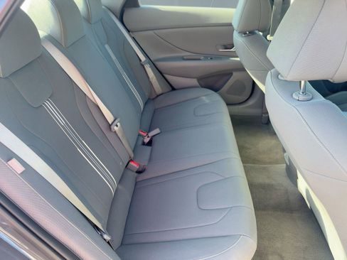 Used 2024 Hyundai Elantra SEL image 28