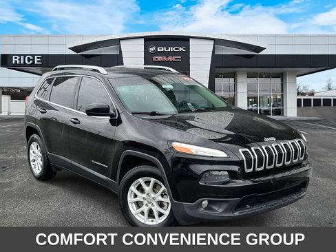 Used 2017 Jeep Cherokee Latitude w/ Comfort/Convenience Group AWD/4WD image 1