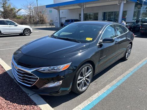 Used 2024 Chevrolet Malibu LT image 1