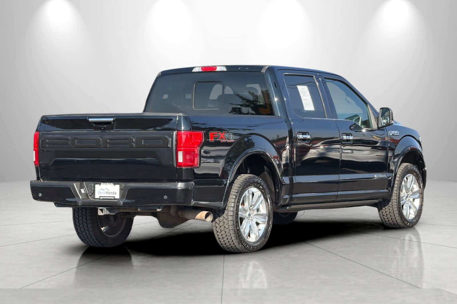 Used 2018 Ford F150 Platinum w/ Equipment Group 701A Luxury AWD/4WD image 2