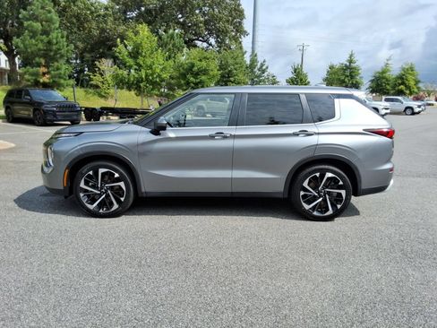 Used 2022 Mitsubishi Outlander SE AWD/4WD image 8