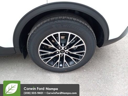 New 2025 Ford Escape SE w/ PHEV Premium Package FWD image 33