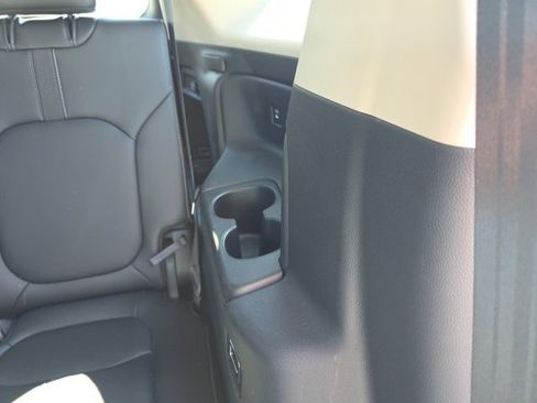 Used 2024 Honda Pilot EX-L image 38