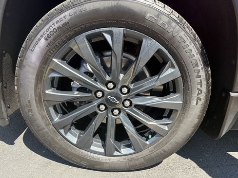 Used 2023 Chevrolet Traverse RS AWD/4WD image 10