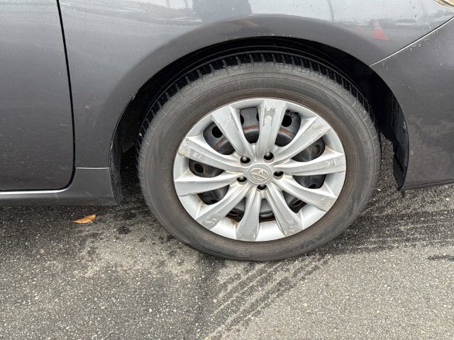 Used 2013 Toyota Corolla LE FWD image 7