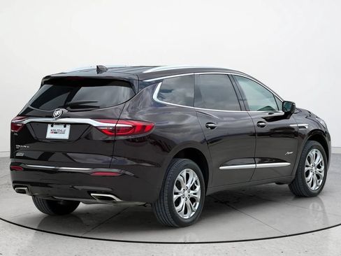 Used 2021 Buick Enclave Avenir w/ Avenir Technology Package AWD/4WD image 2
