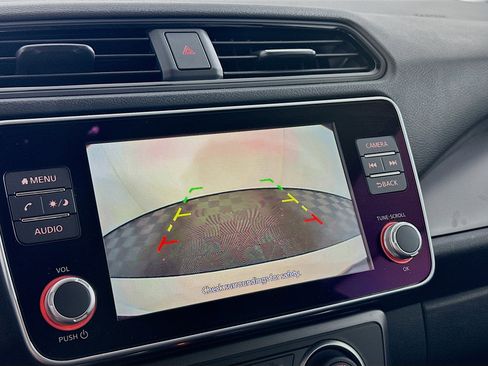 Used 2023 Nissan Leaf S image 22