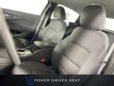 Used 2024 Chevrolet Malibu LT image 17