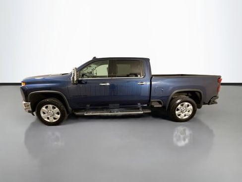 Used 2020 Chevrolet Silverado 2500 LTZ w/ LTZ Premium Package AWD/4WD image 4