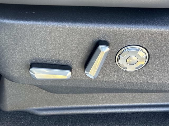 New 2026 Lincoln Navigator Premiere AWD/4WD image 23