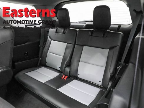 Used 2022 Ford Explorer XLT w/ Equipment Group 202A image 25