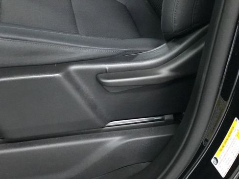 Used 2019 Chevrolet Silverado 1500 Custom Trail Boss w/ Infotainment Package AWD/4WD image 12