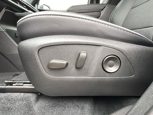 New 2026 Buick Enclave Preferred w/ Power Package image 24