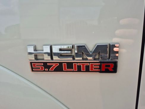 Used 2016 RAM 1500 Laramie w/ Convenience Group image 10