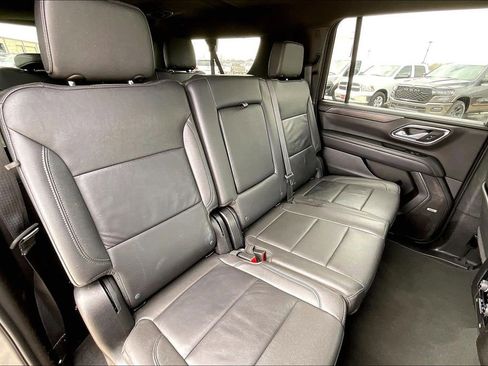 Used 2024 Chevrolet Suburban LT AWD/4WD image 22