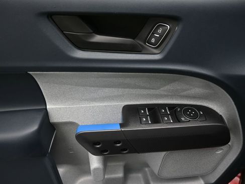 New 2026 Ford Maverick XLT image 15