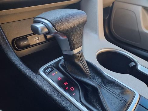 Used 2020 Kia Sportage S w/ S Sunroof Package image 9