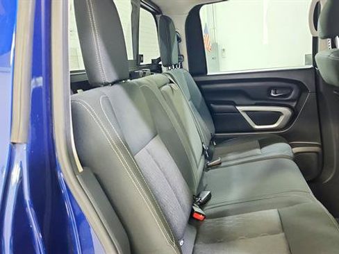 Used 2017 Nissan Titan SV RWD image 27