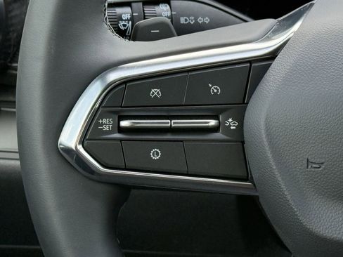 New 2026 Chevrolet Equinox LT w/ Safety and Technology Package FWD image 13