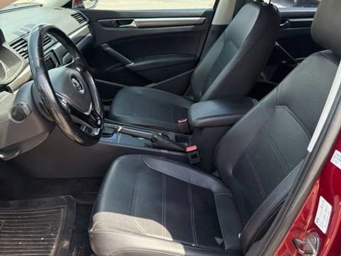 Used 2017 Volkswagen Passat 1.8T R-Line FWD image 17