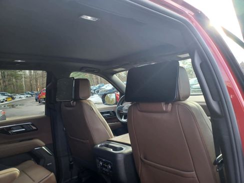 Used 2025 Chevrolet Tahoe High Country image 29