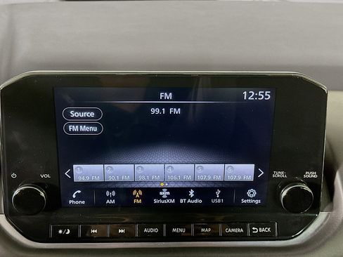 Used 2023 Nissan Rogue SL w/ SL Premium Package image 21