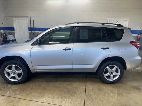 Used 2010 Toyota RAV4 4WD image 4