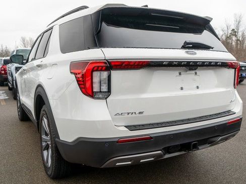 New 2026 Ford Explorer Active w/ Active Comfort Package image 7
