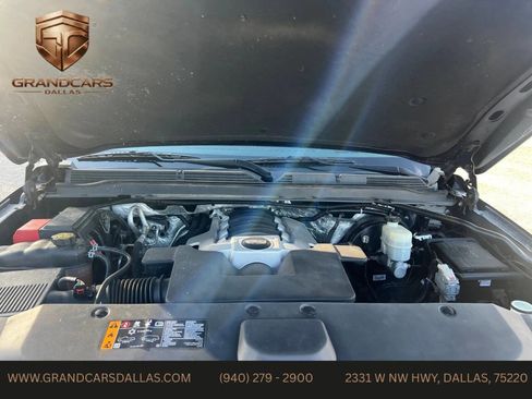 Used 2017 Cadillac Escalade Luxury image 16