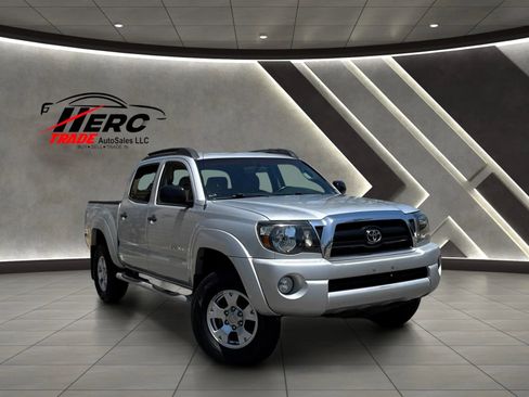 Used 2005 Toyota Tacoma PreRunner RWD image 1