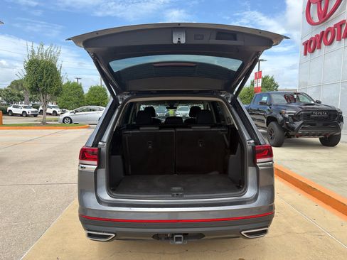 Used 2025 Volkswagen Atlas SE FWD image 38