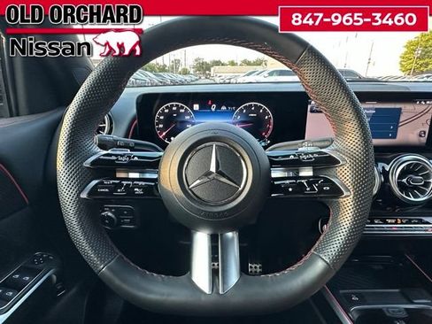 Used 2024 Mercedes-Benz GLB 250 4MATIC image 25